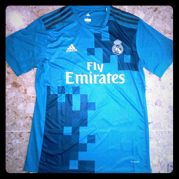 cristiano ronaldo soccer shirt